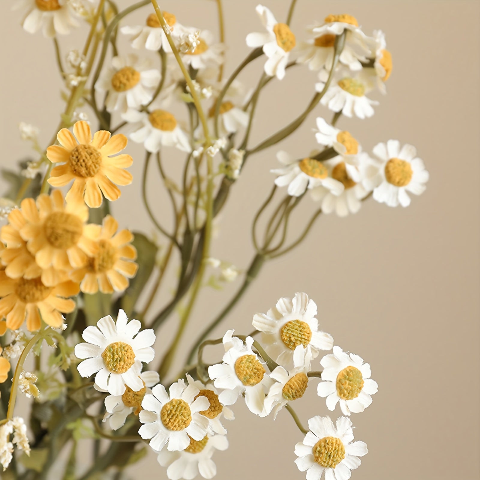 Classic Plastic Daisy Bouquet by MOHUAGE – Lifelike Artificial Flower Swags for Elegant Home Decor, Weddings, and All-Year Festivities, Perfect for Christmas, Easter, Thanksgiving, Valentine&