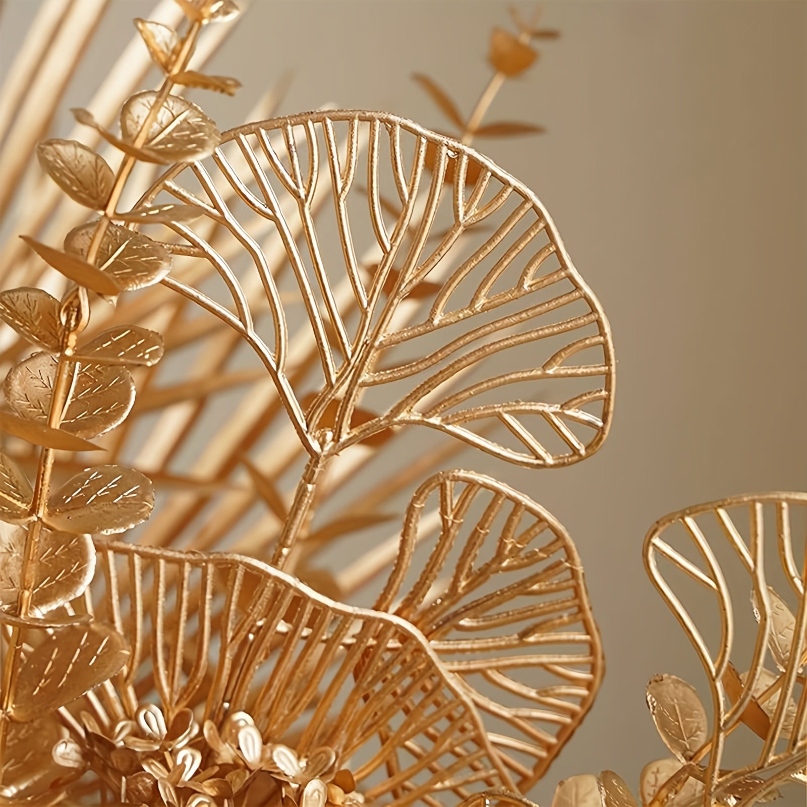 4/8pcs Golden Artificial Hydrangea Flowers, Plastic Faux Plant Stems for Vase, Home Garden Wedding Party Decor, All-Season Spring Tabletop Decoration, Ideal for Christmas, Halloween, Easter, Valentine&