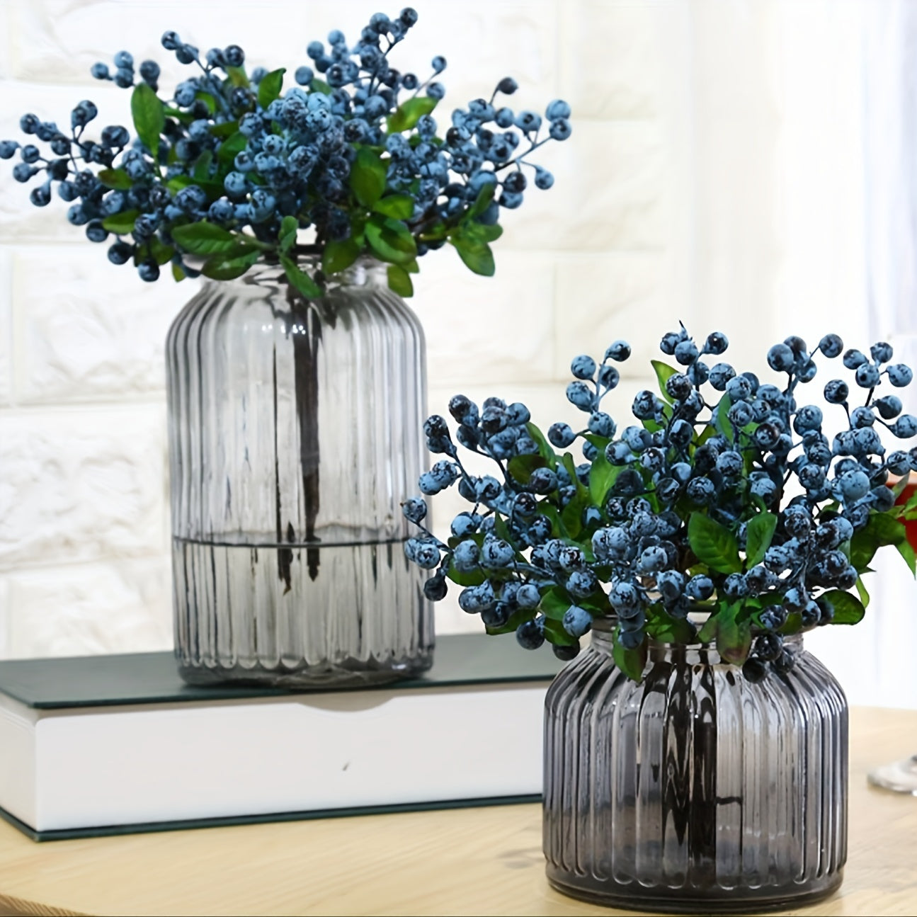 10pcs of Artificial Flowers California Imitation Blueberry Artificial Flower Branches Used for Decorating Blueberry Fruit Branches Fruit Artificial Silk Flowers Home Decoration Party Wedding Blue
