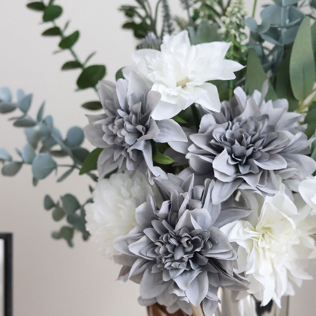 Artificial Flowers Bouquet for Decoration, Silk Floral Arrangements Faux Flowers Plant Wedding Bride Bouquets Tables Centerpieces for Rustic Home Decor Indoor Vase Floral Table Decor (Blue White)